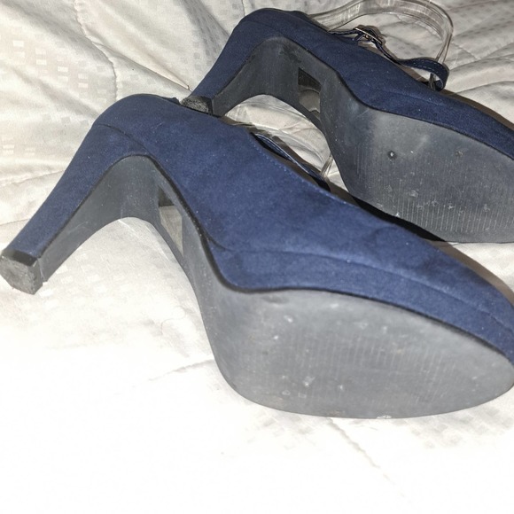 Gently Used Elara size 8.5 Blue Suede strappy Pumps 3.5 inch heel - Picture 7 of 11